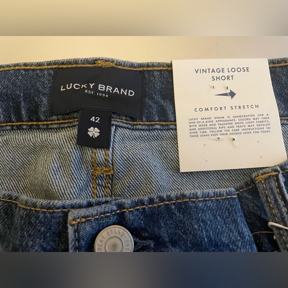 Lucky Brand Vintage Mens Loose Jean Shorts Cutoff Size 42 Comforter Stretch NEW - Picture 10 of 13